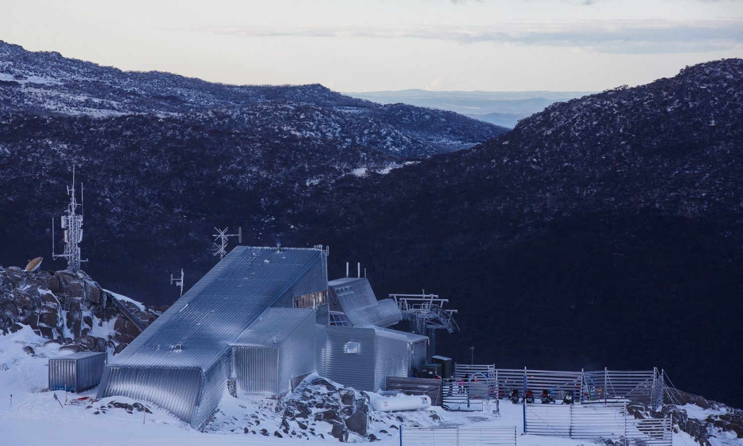 Eagles Nest Australia's Highest Restaurant Thredbo Alpine Village