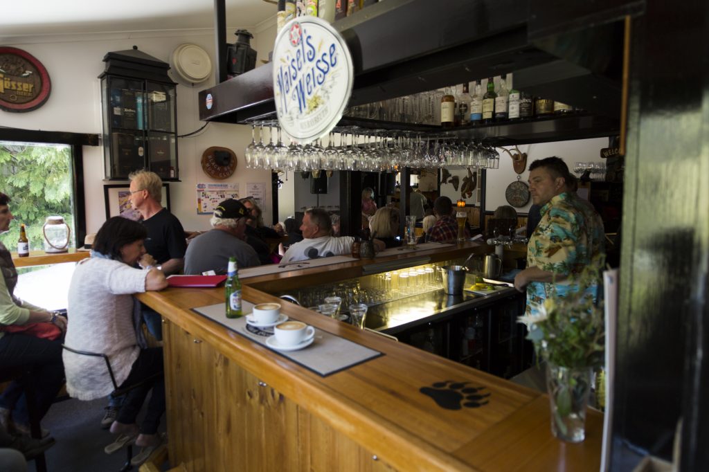 Black Bear Inn Restaurant & Bar Thredbo Alpine Village Thredbo